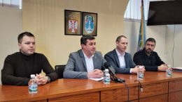 УРУЧЕНИ УГОВОРИ ЗА ФИНАНСИРАЊЕ РЕДОВНИХ ПРОГРАМА У СПОРТУ
