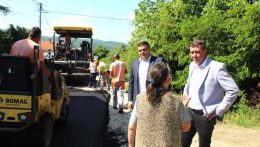 ЗАВРШАВА СЕ АСФАЛТИРАЊЕ УЛИЦЕ ЈОСИФА ПАНЧИЋА