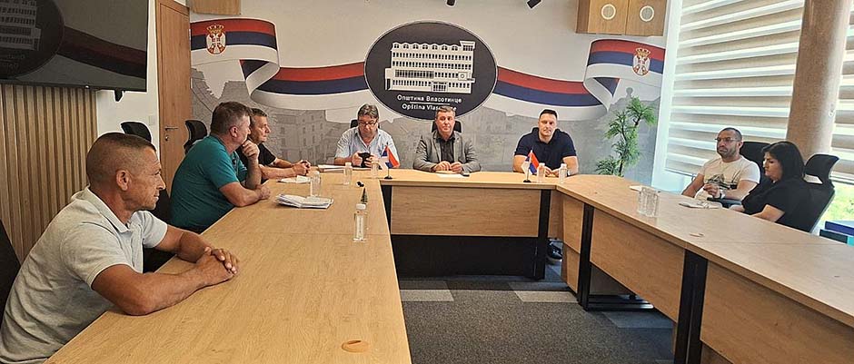 ПОДРШКА У ГРАЂЕВИНСКОМ МАТЕРИЈАЛУ